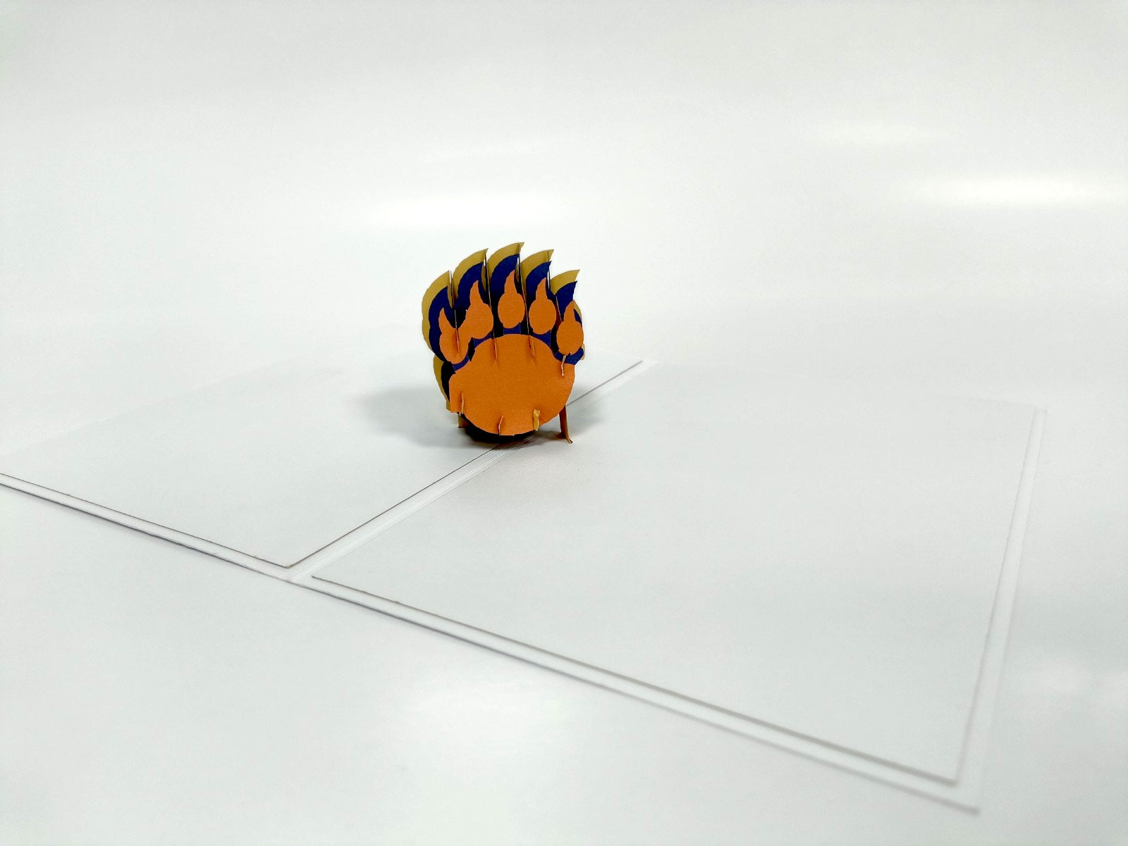 Morgan State University Card inside view of the 3 dimensional bear claw. Perfect for a graduate or someone accepted to the university. 